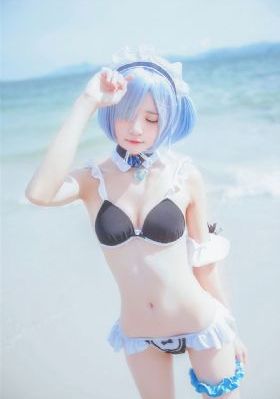 巨胸爆乳美女情趣内衣_DVD免费电视剧